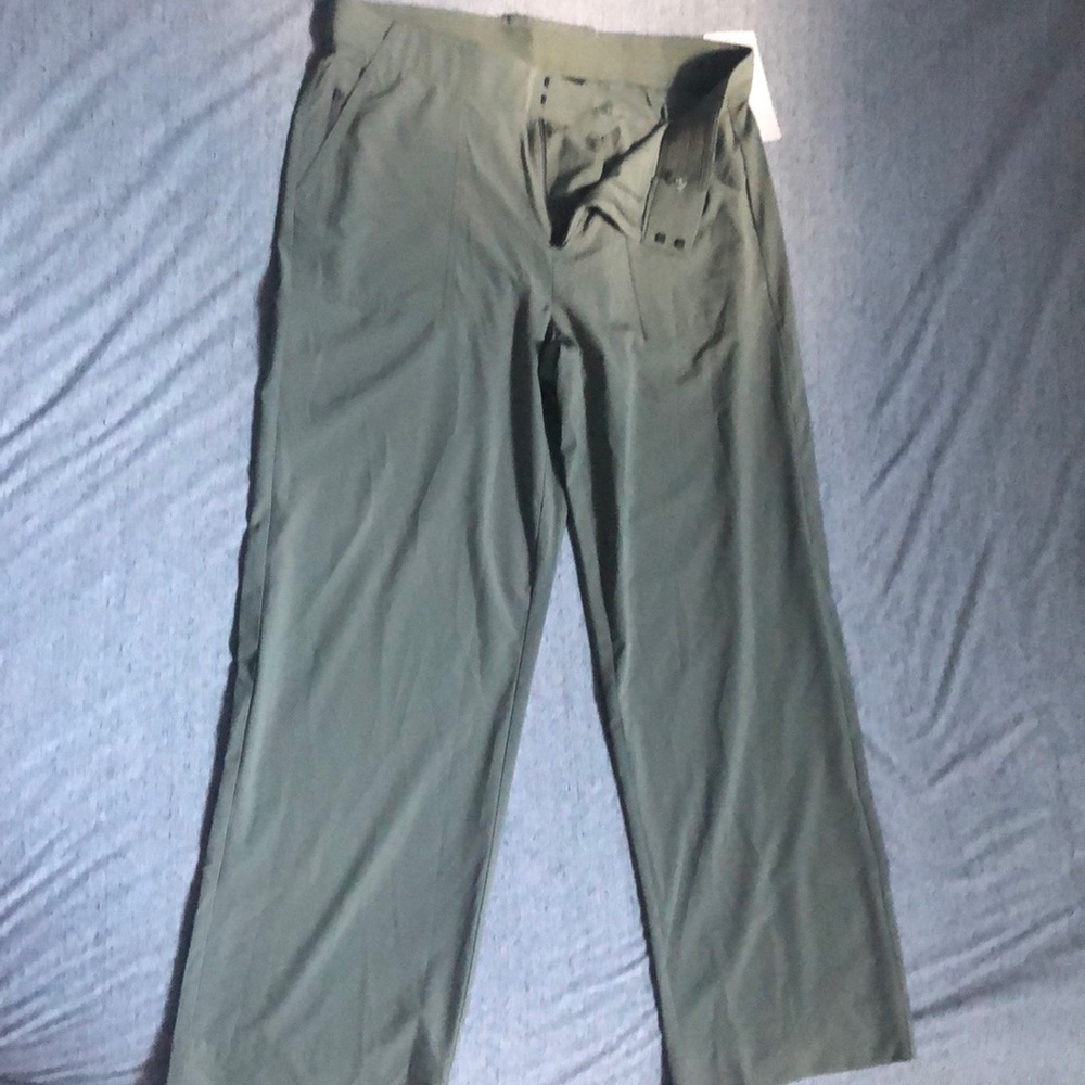 Athleta Tribeca Utility Crop Pant